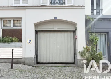 Parking in Paris (75020)