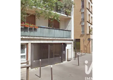Parking in Paris (75020)