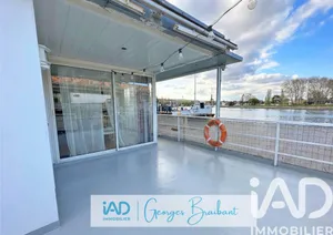 Barge in Conflans-Sainte-Honorine (78700)