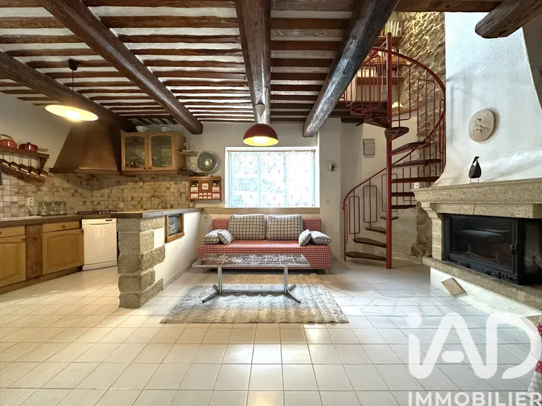 Maison 4 pièces 89 m² · à Saint-Hilaire-d'Ozilhan · 89 m² · 220 000 €