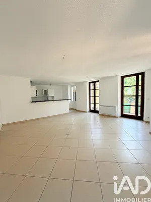 Appartement à Saint-Sauveur-sur-Tinée (06420)