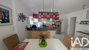 Appartement à L'Isle-sur-la-Sorgue (84800)