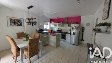 Appartement à L'Isle-sur-la-Sorgue (84800)