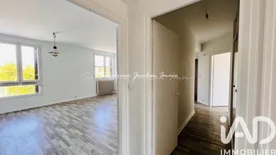 Apartment in Nozay (91620)