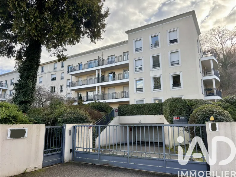 Appartement 7 pièces 166 m² · à Caluire-Et-Cuire · 166 m² · 890 000 €