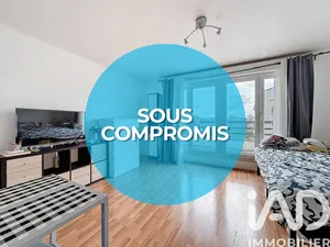 Apartment in Pontault-Combault (77340)