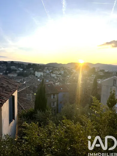 Apartment in Aubagne (13400)