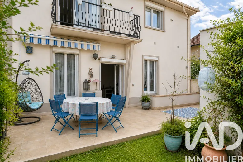 Maison 7 pièces 142 m² · à Poissy · 142 m² · 649 000 €