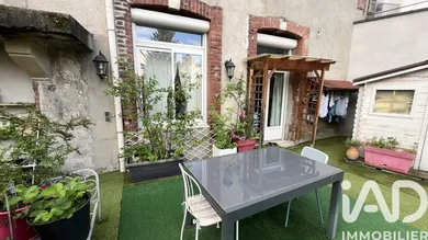 Apartment in Saint-Étienne (42100)
