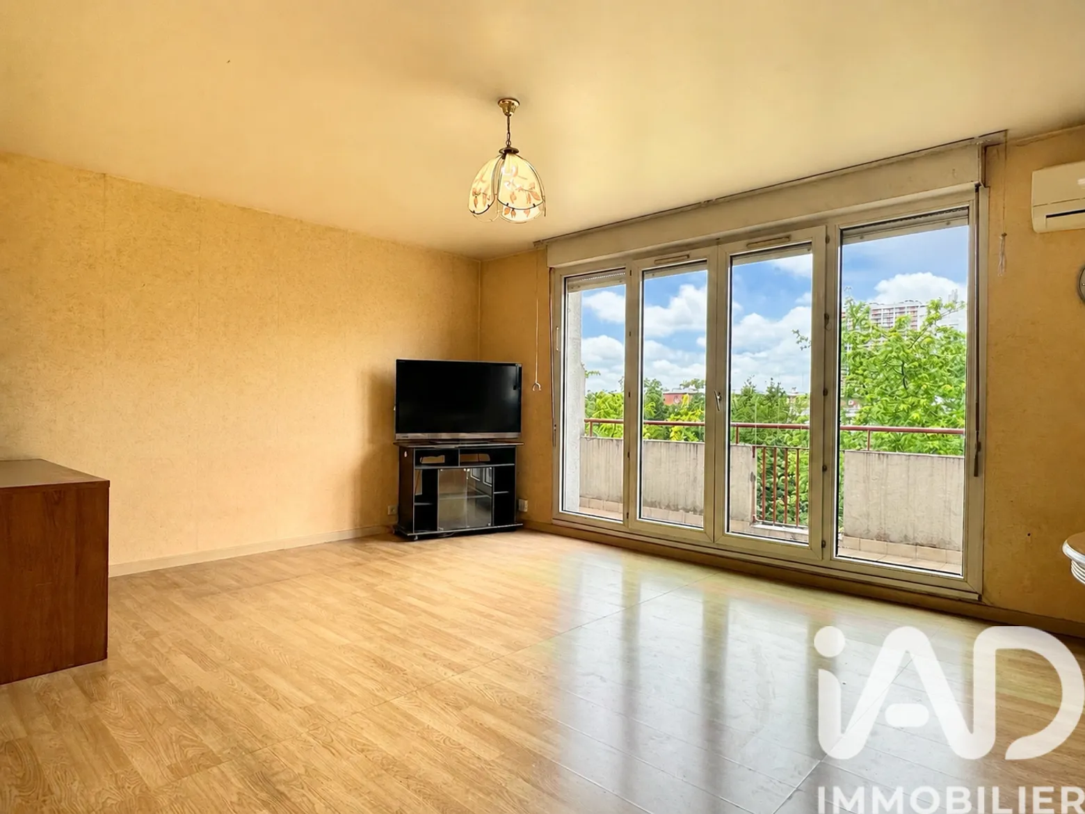 Vente appartement à La Courneuve (93120) : duplex 4 pièces 74 m² - 2024027 — 2