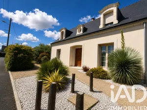 House in Loire-Authion (49800)
