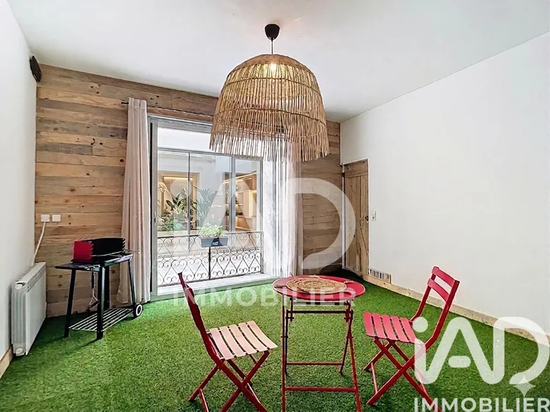 Maison 5 pièces 187 m² · à Vallabrègues · 187 m² · 335 000 €