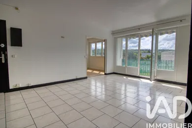 Apartment in Aubergenville (78410)