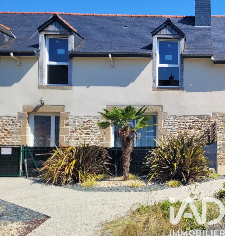 Maison 2 pièces 55 m² · à Saint-Aubin-d'Aubigné · 54,8 m² · 219 000 €