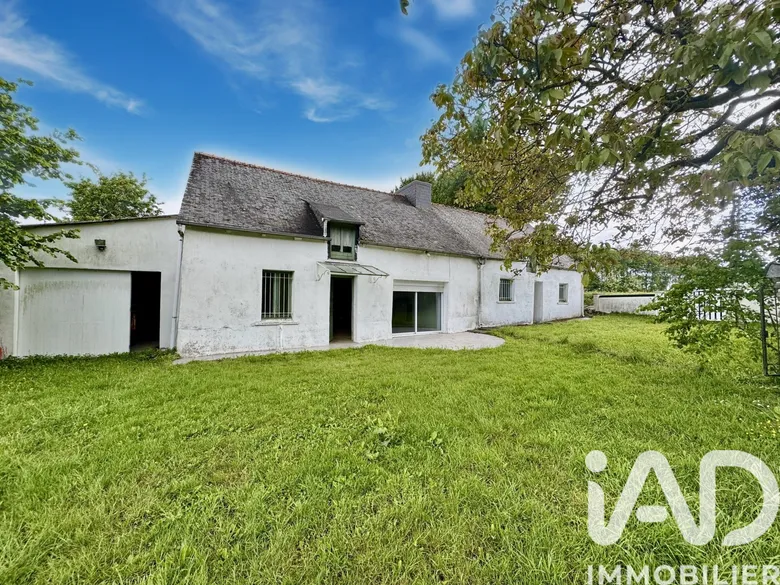Maison 2 pièces 62 m² · à Grâce-Uzel · 62 m² · 71 500 €