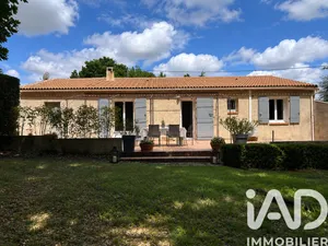 House in Peyrolles-en-Provence (13860)
