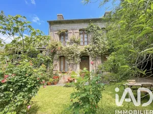 Maison de campagne à Saint-Ségal (29590)