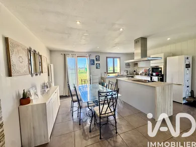 Maison traditionnelle à Villeneuve-sur-Yonne (89500)