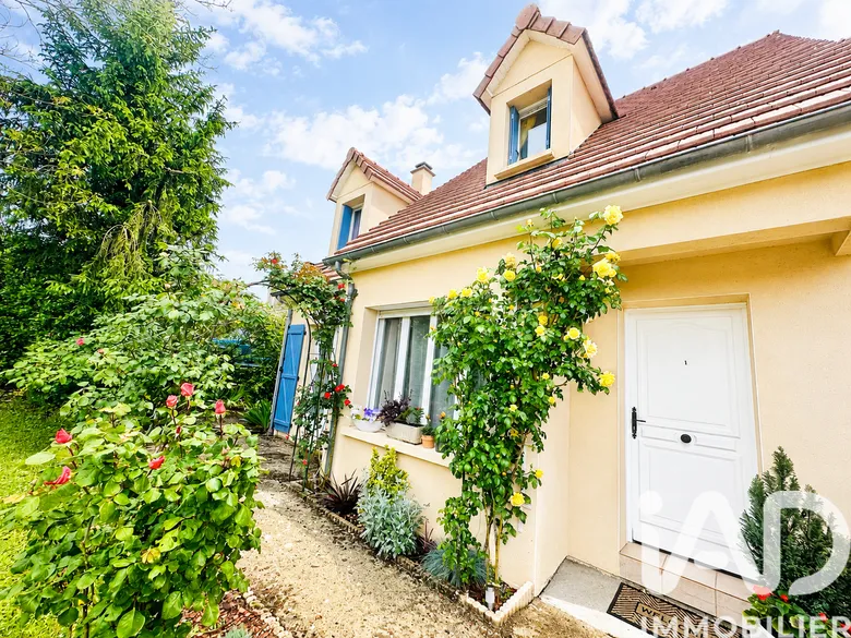 Maison 6 pièces 126 m² · à Houx · 125,9 m² · 259 000 €