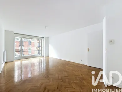 Apartment in Clichy (92110)