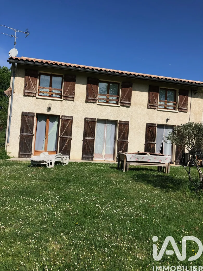 Maison 5 pièces 139 m² · à Laruscade · 139 m² · 225 000 €