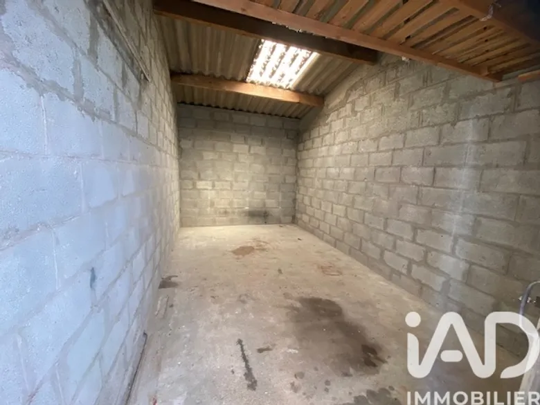 Parking 15 m² · à Quimper · 14,6 m² · 19 000 €
