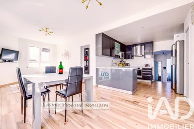 Townhouse in Chaville (92370)