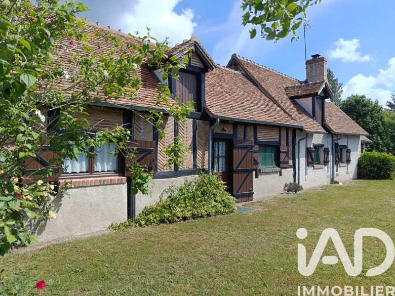 Maison 5 pièces 160 m² · à La Ferté-Saint-Cyr · 160 m² · 287 000 €