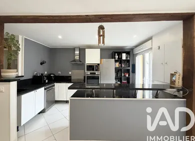 Townhouse in Vernouillet (78540)