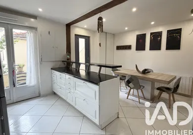 Townhouse in Vernouillet (78540)