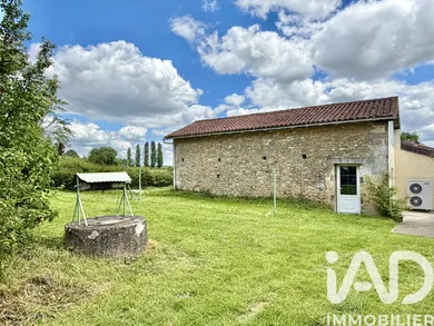 Maison de village à Mervent (85200)