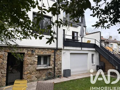 House in Suresnes (92150)