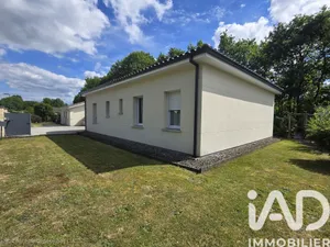 House in Saint-Magne (33125)