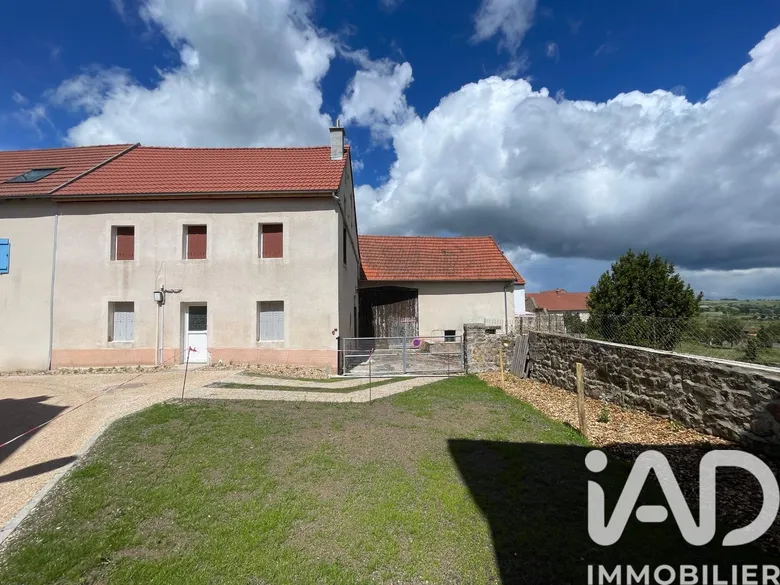 Maison 5 pièces 100 m² · à Servant · 100 m² · 67 000 €