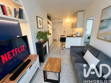 Apartment in Paris (75019)