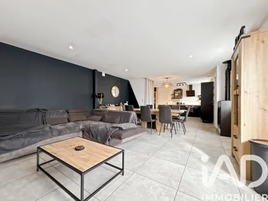 Detached house in Sainte-Suzanne (53270)