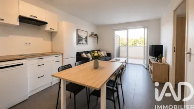 Apartment in Peyrolles-en-Provence (13860)