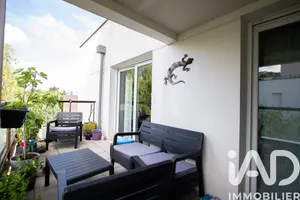 Apartment in Bois-d'Arcy (78390)