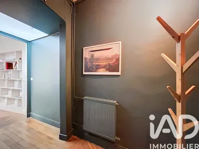 Apartment in Paris (75011)