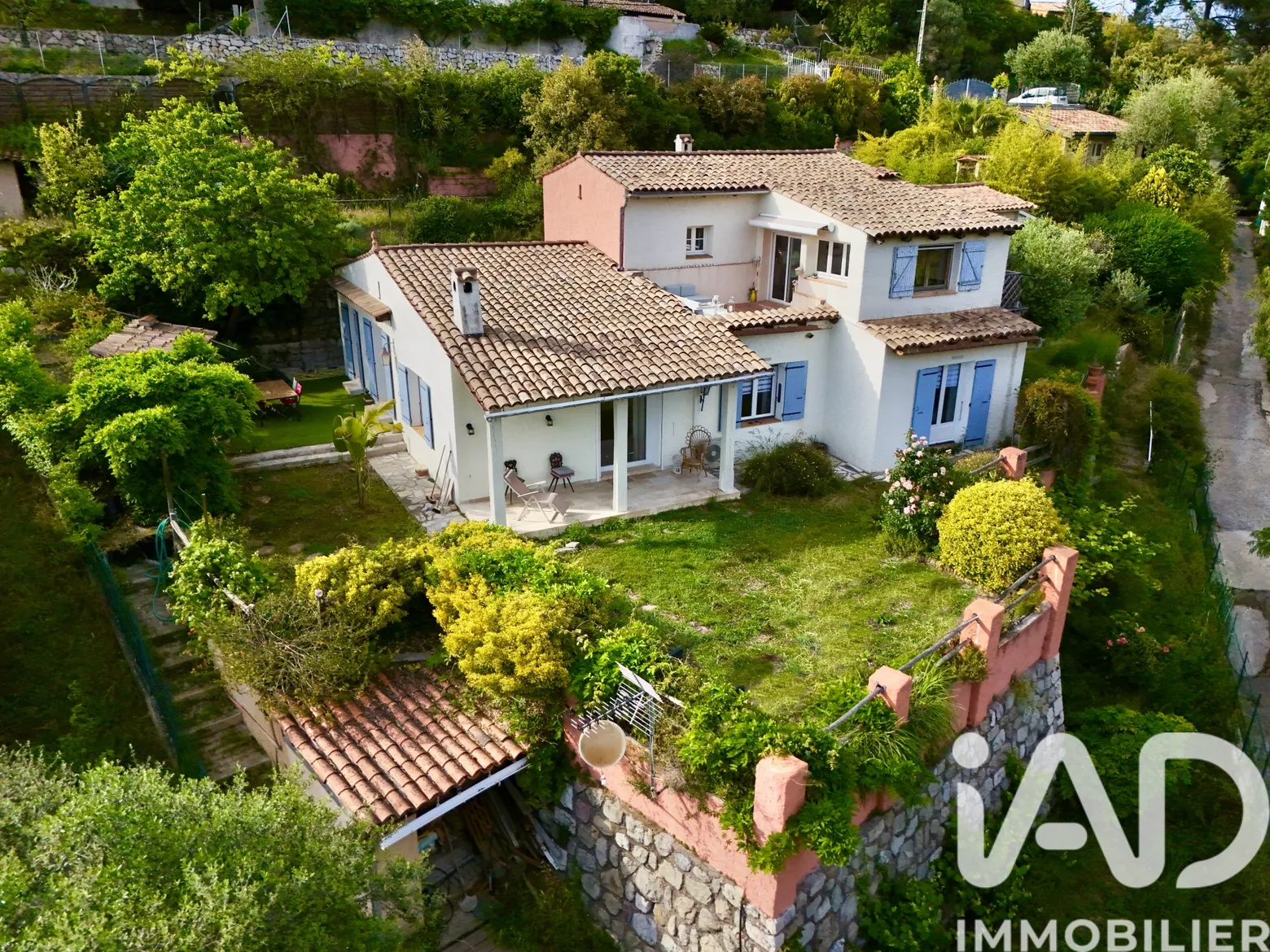 Vente maison à Colomars (06670) : maison 7 pièces 210 m² - 2024996 — 2