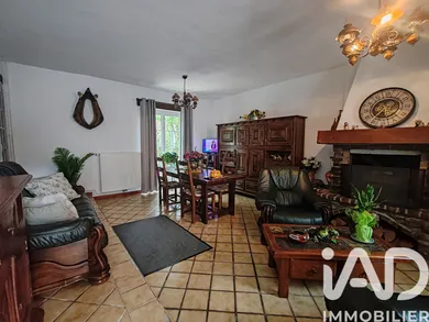 Townhouse in Touquin (77131)