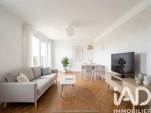 Apartment in Paris (75018)
