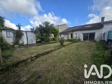 House in Pauillac (33250)