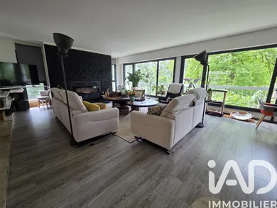 Maison d'architecte à Coye-la-Forêt (60580)