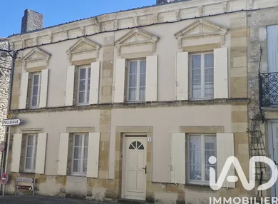 Maison de village à Gensac (33890)