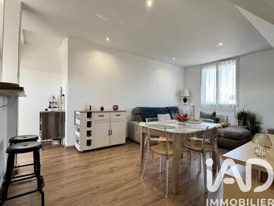Apartment in Presles-en-Brie (77220)