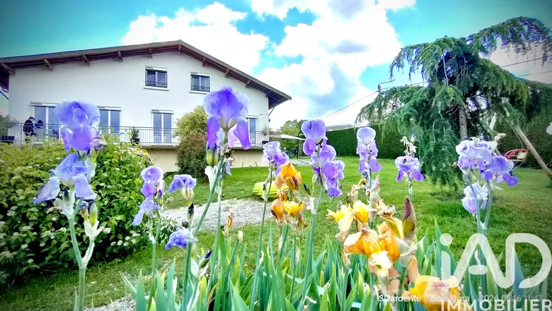 Maison 6 pièces 184 m² · à Dole · 184 m² · 299 000 €