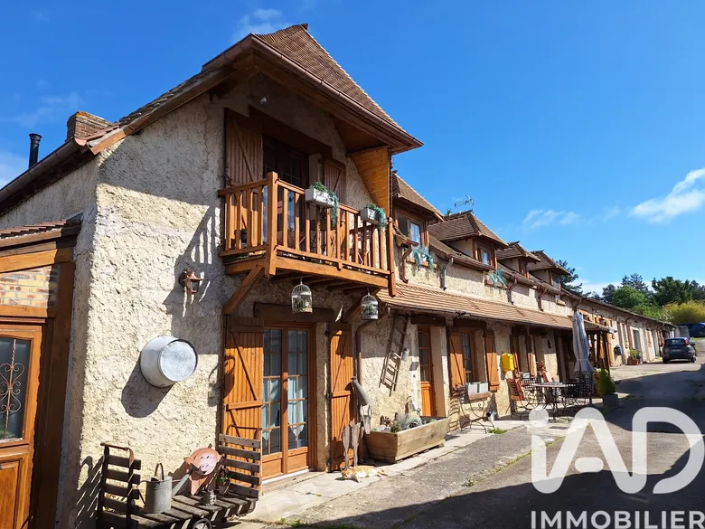 Maison 7 pièces 212 m² · à Hécourt · 211,6 m² · 327 600 €