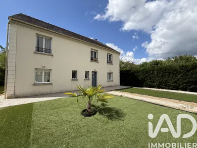 House in Barbey (77130)