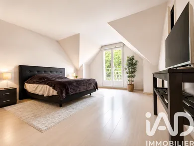 House in Vauhallan (91430)